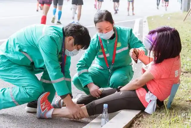 马拉松在哪里跑_马拉松跑步耳机推荐_马拉松跑鞋推荐